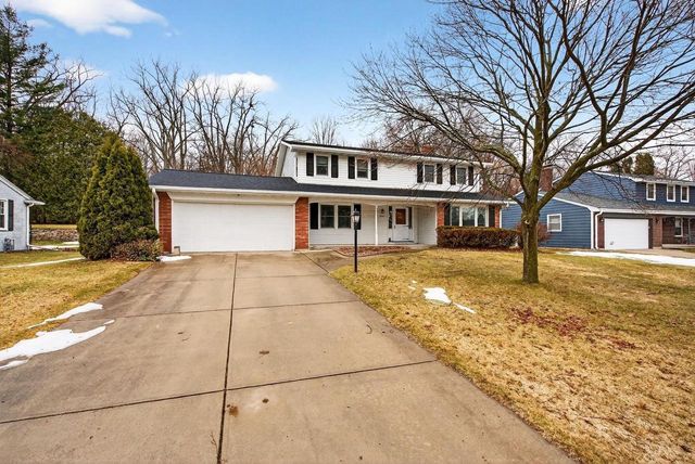 2516 BITTERSWEET AVENUE, Green Bay, WI 54301