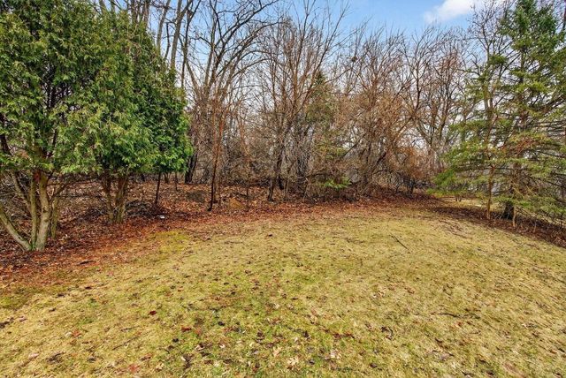 2516 BITTERSWEET AVENUE, Green Bay, WI 54301