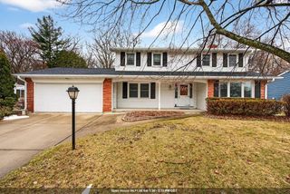 2516 BITTERSWEET AVENUE, Green Bay, WI 54301