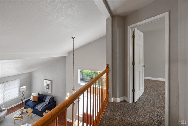 342 Woodcrest Dr, Vacaville, CA 95688