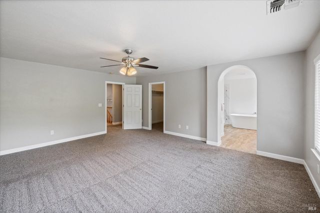 342 Woodcrest Dr, Vacaville, CA 95688