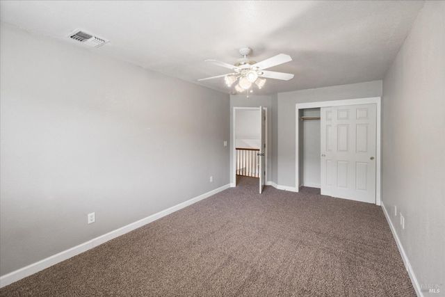 342 Woodcrest Dr, Vacaville, CA 95688
