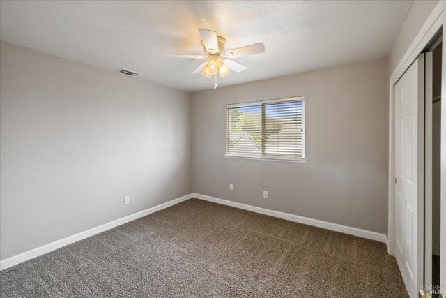 342 Woodcrest Dr, Vacaville, CA 95688