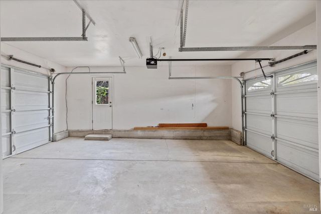 342 Woodcrest Dr, Vacaville, CA 95688
