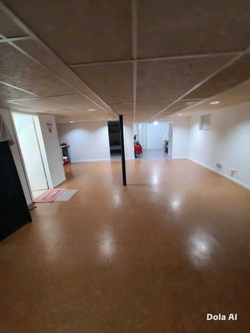 2725 N Oak Park Avenue, Chicago, IL 60707