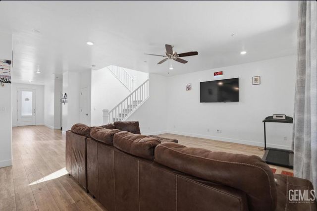 6510 Thunder Trail Drive, Bakersfield, CA 93313