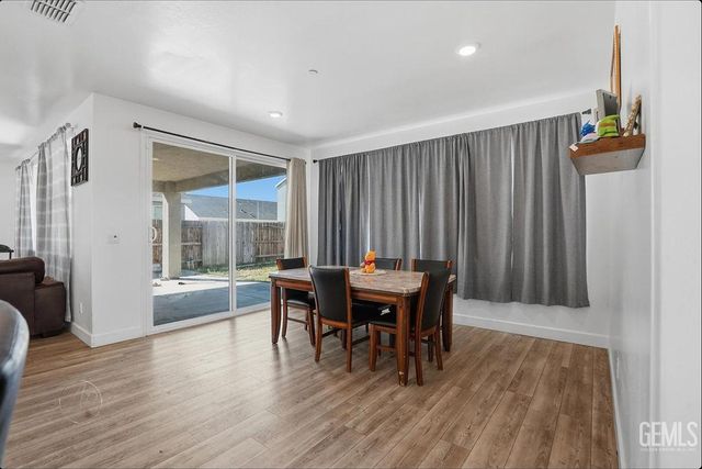 6510 Thunder Trail Drive, Bakersfield, CA 93313