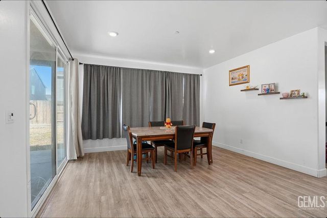 6510 Thunder Trail Drive, Bakersfield, CA 93313