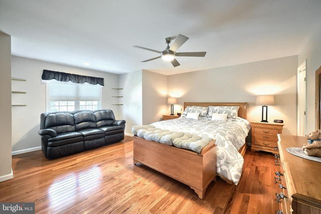 1407 WHEATFIELD DR, York, PA 17408