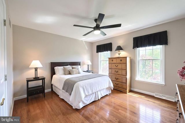 1407 WHEATFIELD DR, York, PA 17408