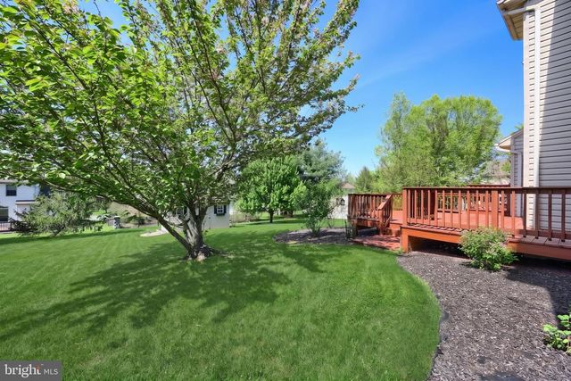 1407 WHEATFIELD DR, York, PA 17408