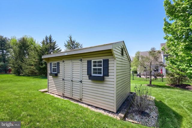 1407 WHEATFIELD DR, York, PA 17408