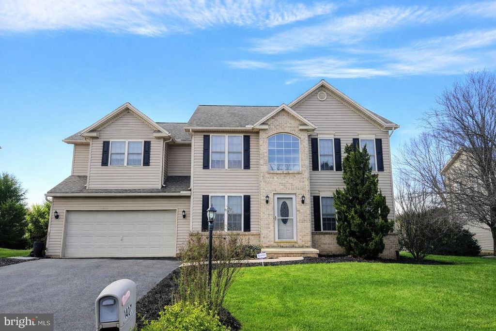 1407 WHEATFIELD DR, York, PA 17408