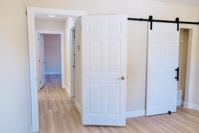 1410 W 8th Street, Plainview, TX 79072