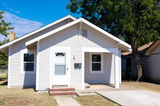 1410 W 8th Street, Plainview, TX 79072