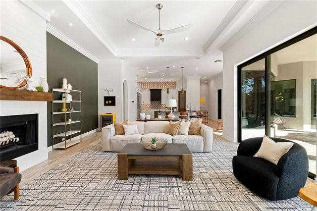 6610 Sable Ridge LN, Naples, FL 34109