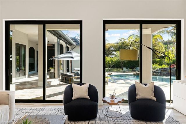 6610 Sable Ridge LN, Naples, FL 34109