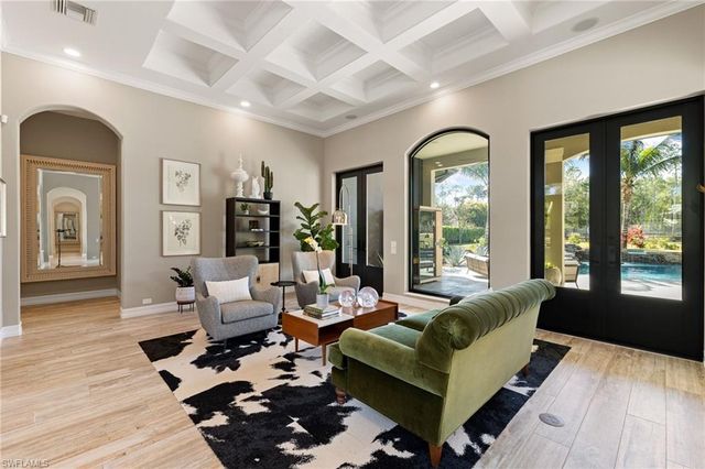 6610 Sable Ridge LN, Naples, FL 34109