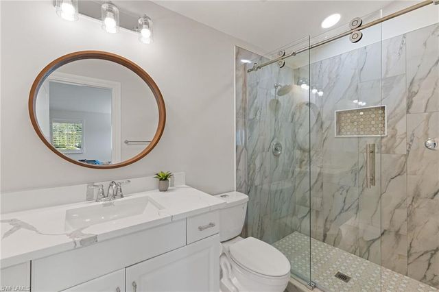 6610 Sable Ridge LN, Naples, FL 34109