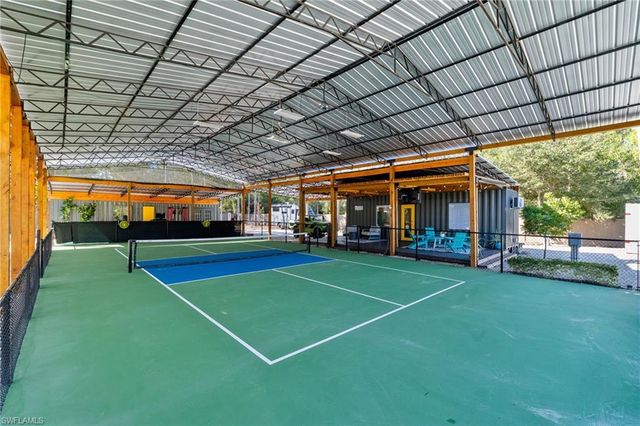 6610 Sable Ridge LN, Naples, FL 34109