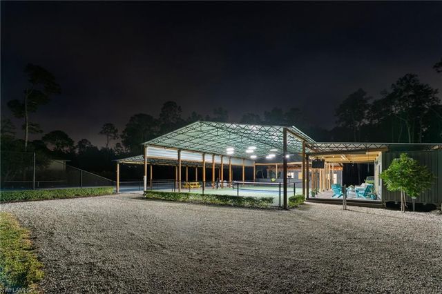 6610 Sable Ridge LN, Naples, FL 34109