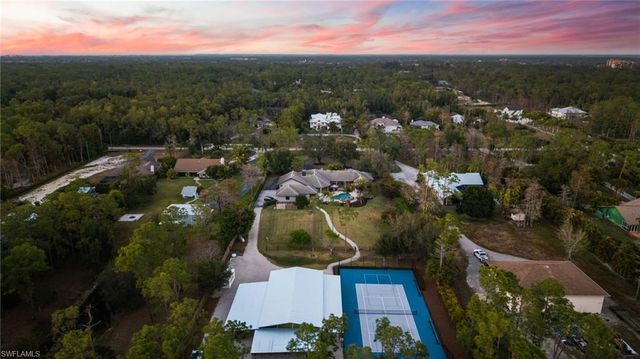 6610 Sable Ridge LN, Naples, FL 34109