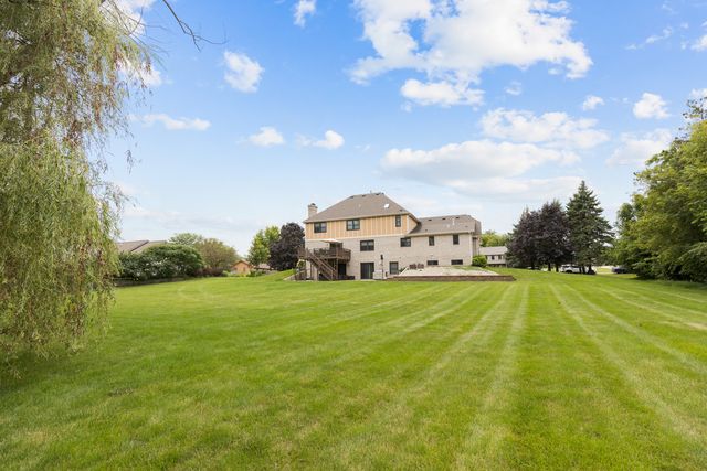 3210 BOERDERIJ Way, Woodstock, IL 60098