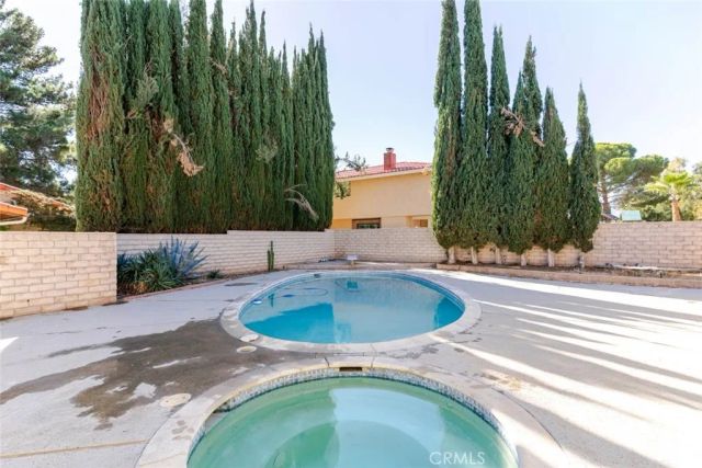 310 Susan Court, Palmdale, CA 93551