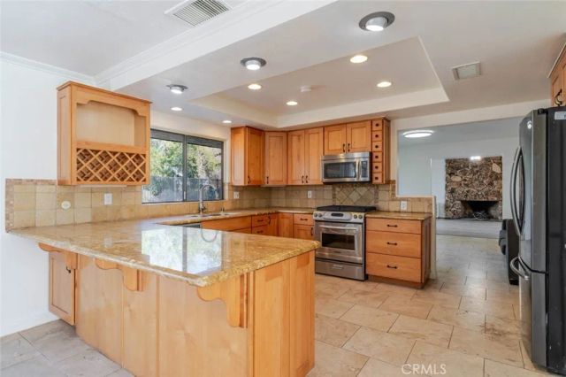 310 Susan Court, Palmdale, CA 93551