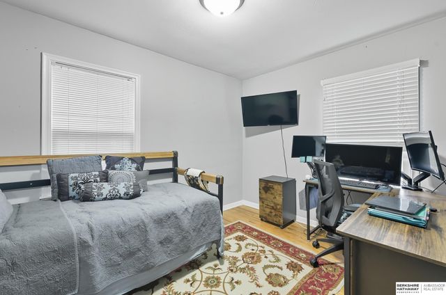 2504 Main Street, Bellevue, NE 68005