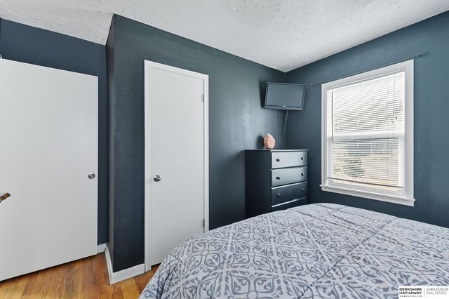 2504 Main Street, Bellevue, NE 68005