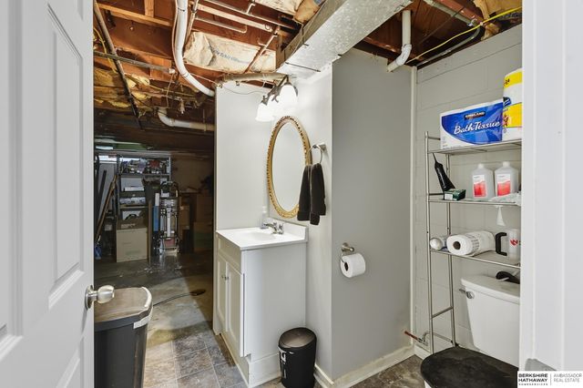 2504 Main Street, Bellevue, NE 68005