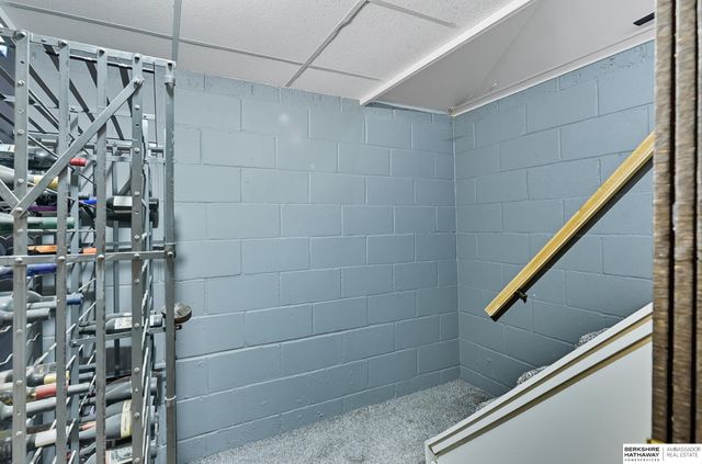 2504 Main Street, Bellevue, NE 68005