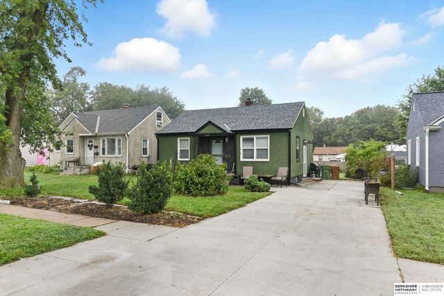 2504 Main Street, Bellevue, NE 68005