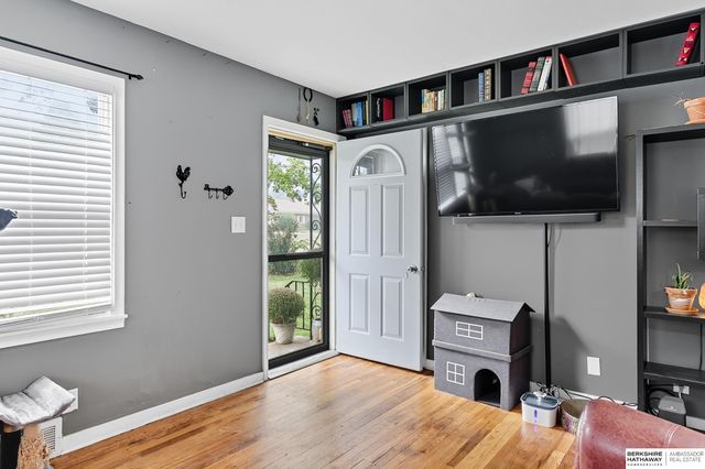 2504 Main Street, Bellevue, NE 68005