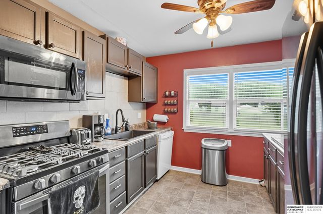 2504 Main Street, Bellevue, NE 68005