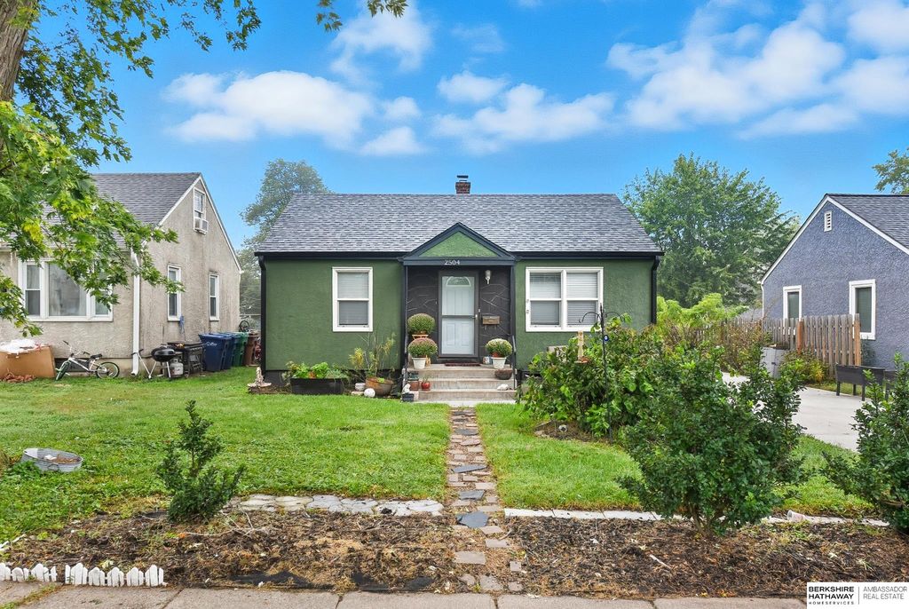 2504 Main Street, Bellevue, NE 68005