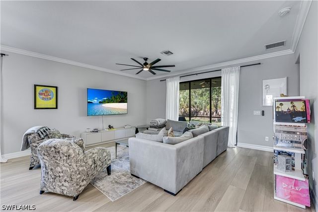 4331 Raffia Palm CIR, Naples, FL 34119