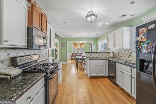 2280 Hickory Station Circle, Snellville, GA 30078