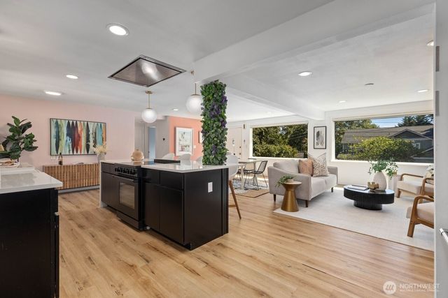 3516 SW 107th St., Seattle, WA 98146