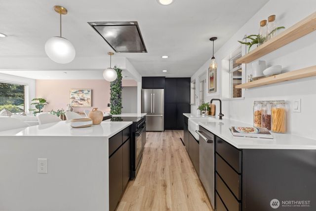 3516 SW 107th St., Seattle, WA 98146
