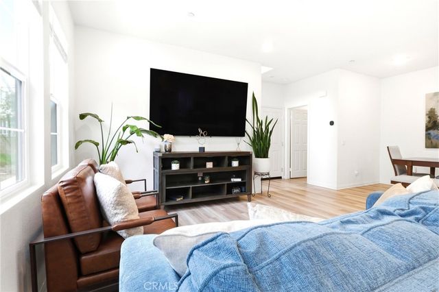 4005 E Carmel Privado Avenue, Ontario, CA 91761