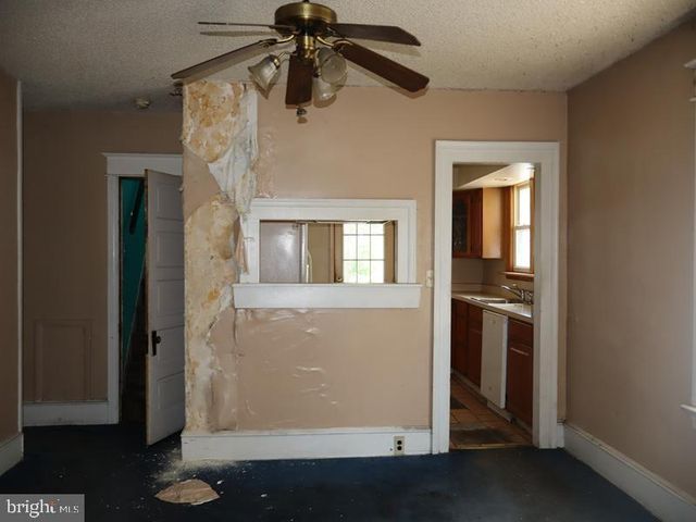 433 HIGHLAND AVE, Westville, NJ 08093
