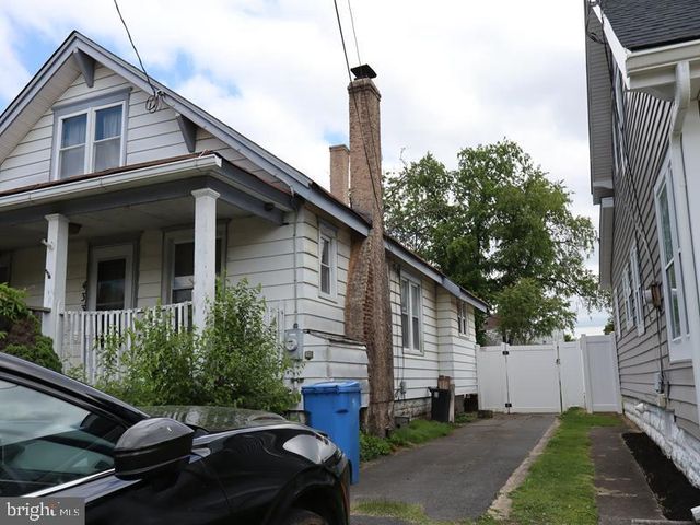 433 HIGHLAND AVE, Westville, NJ 08093