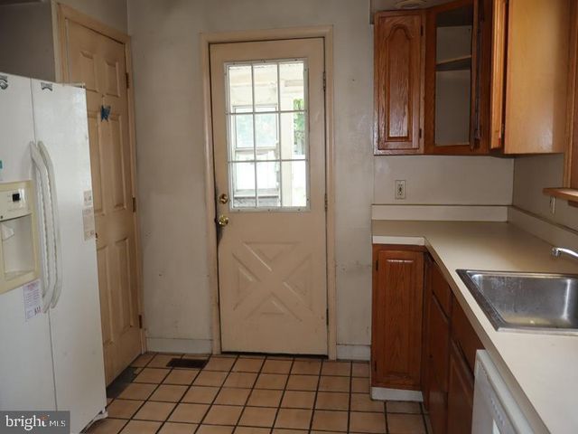433 HIGHLAND AVE, Westville, NJ 08093
