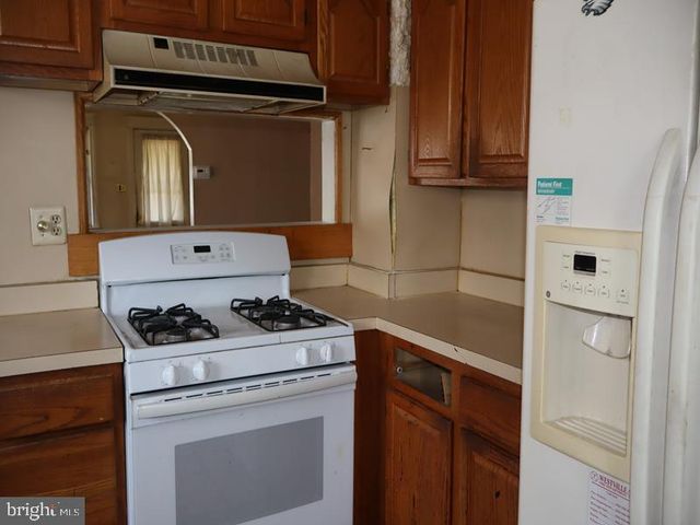 433 HIGHLAND AVE, Westville, NJ 08093