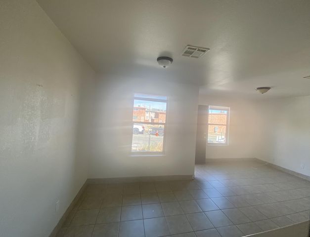 3328 Lincoln B, El Paso, TX 79930