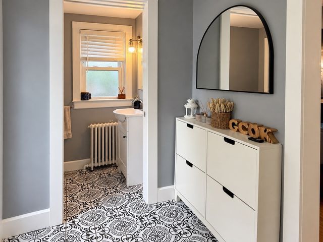 429-431 Parker St 431, Newton, MA 02459