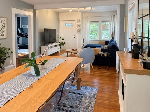 429-431 Parker St 431, Newton, MA 02459