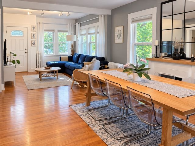 429-431 Parker St 431, Newton, MA 02459